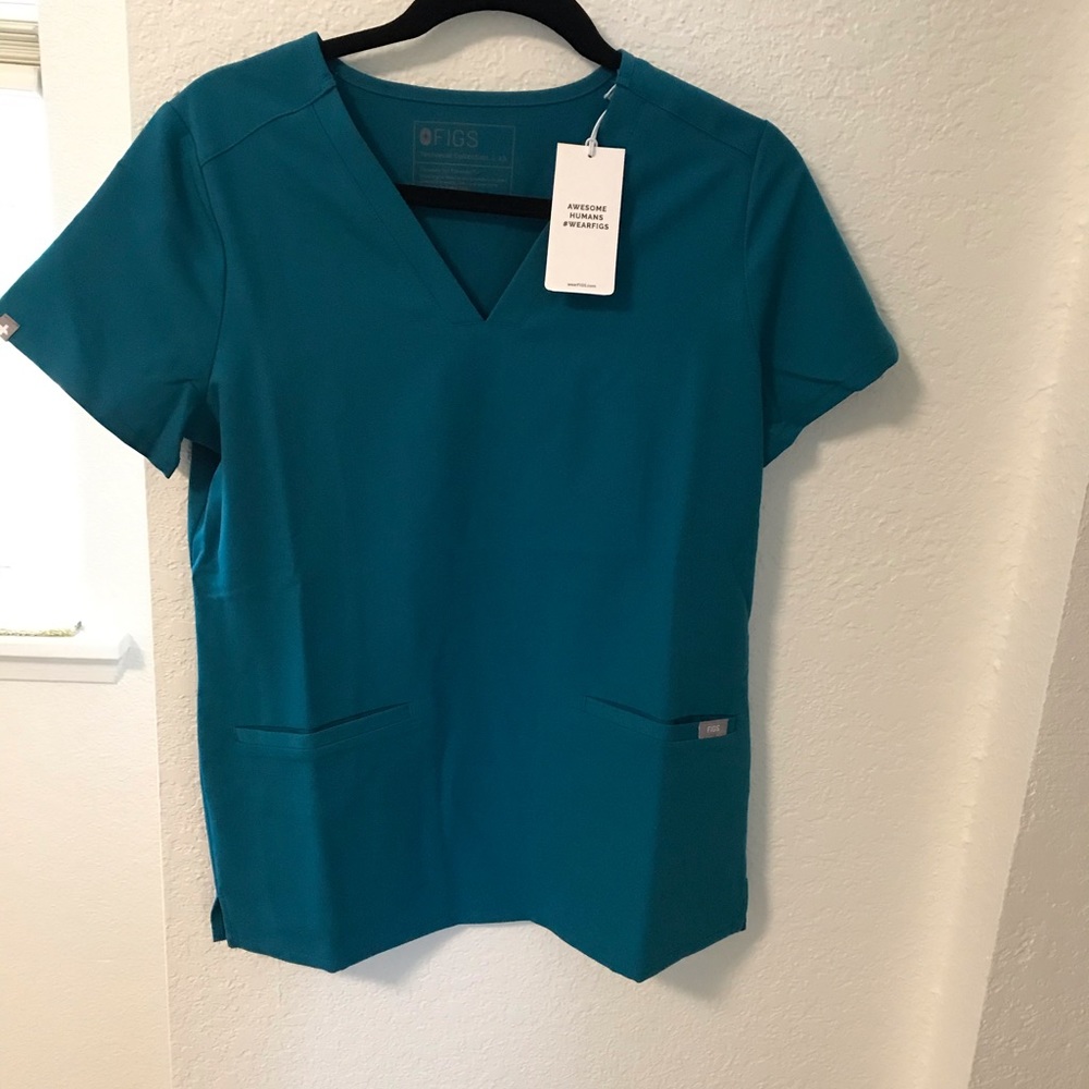 Figs pacific blue Casma top